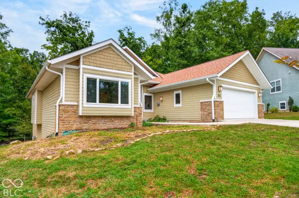 225 Pine Hills DR, Nashville, IN 47448