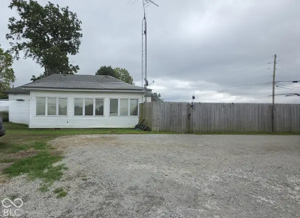 1600 W Snoddy RD, Covington, IN 47932