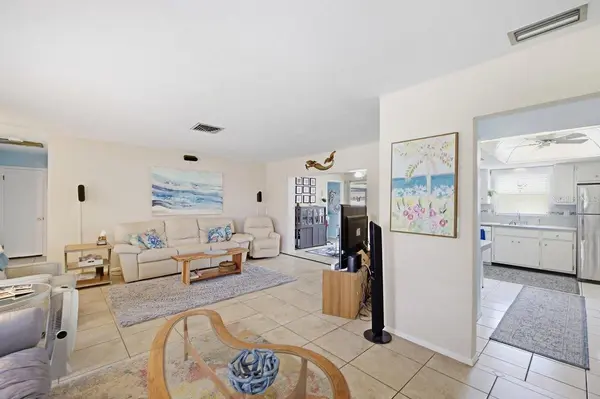 7201 11TH AVE W, Bradenton, FL 34209