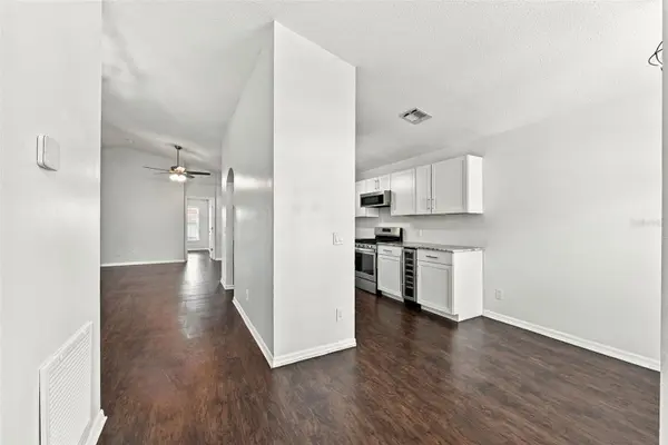 2354 BLUE SAPPHIRE CIR, Orlando, FL 32837