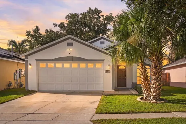 2354 BLUE SAPPHIRE CIR, Orlando, FL 32837
