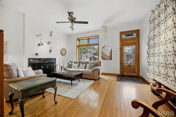 2142 Nebraska AVE, St Louis, MO 63104