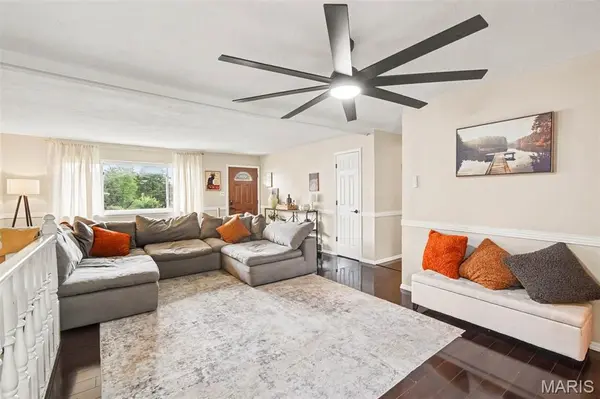661 Sun VLY N, Arnold, MO 63010