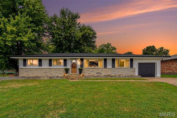 661 Sun VLY N, Arnold, MO 63010