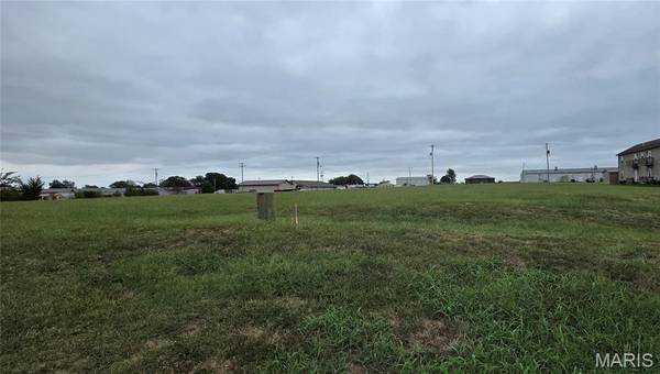 1808 Janna LN, Sparta, IL 62286