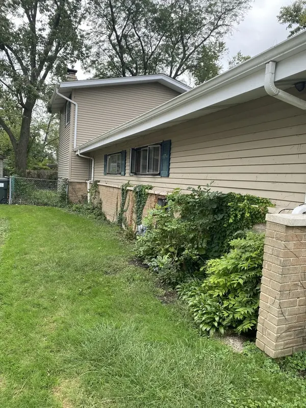 227 Early ST, Park Forest, IL 60466