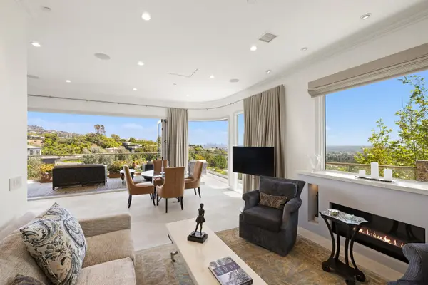 1380 Summitridge PL, Beverly Hills, CA 90210