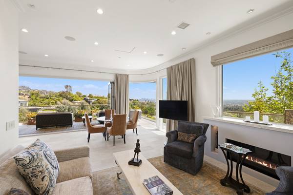 1380 Summitridge PL, Beverly Hills, CA 90210