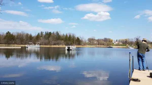 33021 Nueman TRL, Lindstrom, MN 55045