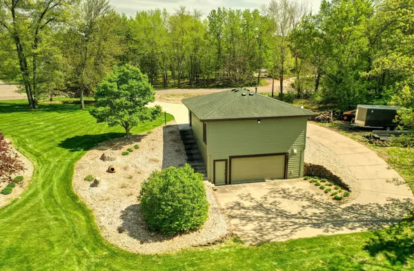 19290 Silverod ST NW, Anoka, MN 55303