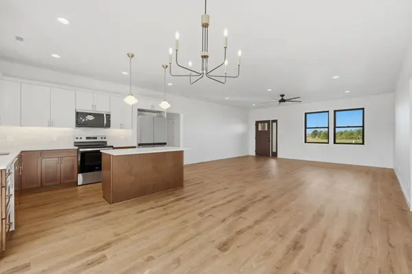 10653 Marty View CIR, Kimball, MN 55353