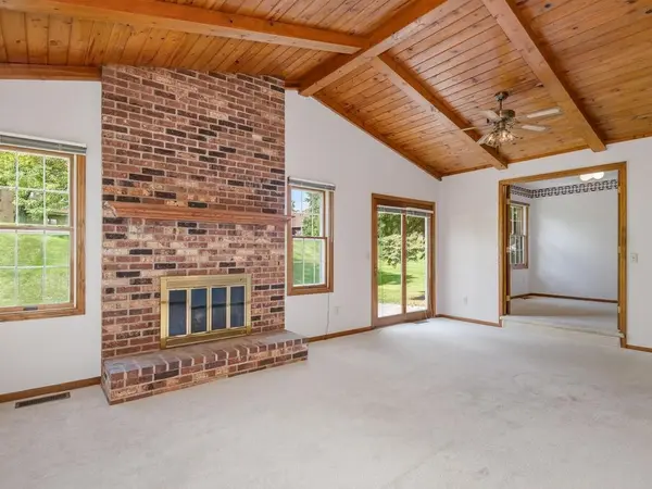 4825 Orchid LN N, Plymouth, MN 55446