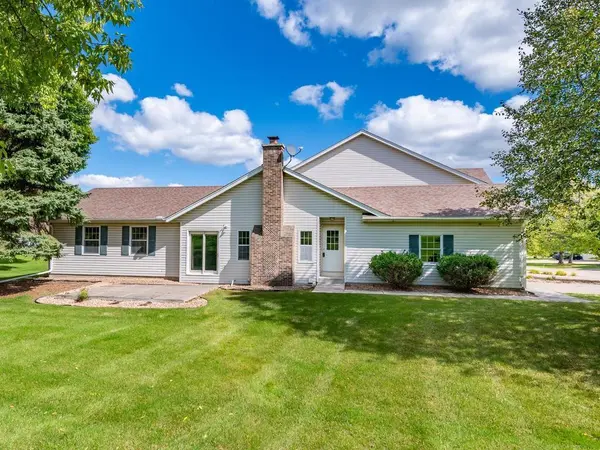 4825 Orchid LN N, Plymouth, MN 55446