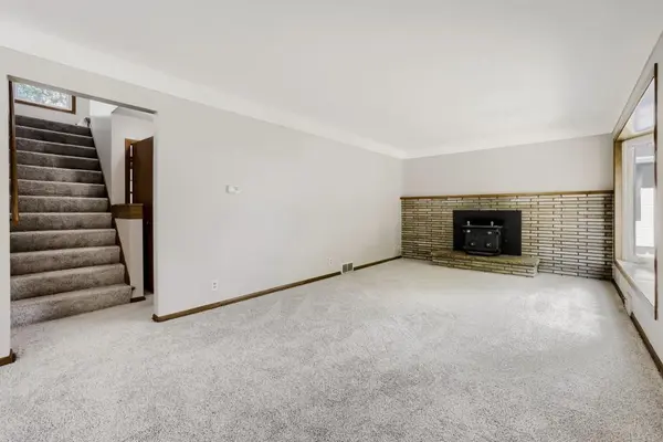 641 8th AVE N, South Saint Paul, MN 55075