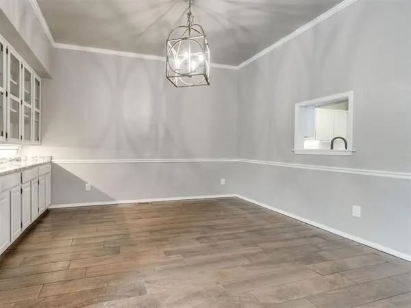 11811 Springhollow RD, Oklahoma City, OK 73120