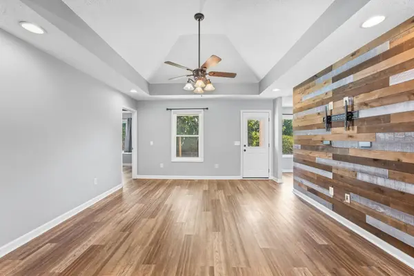 1524 Joanne Cir, Lewisburg, TN 37091
