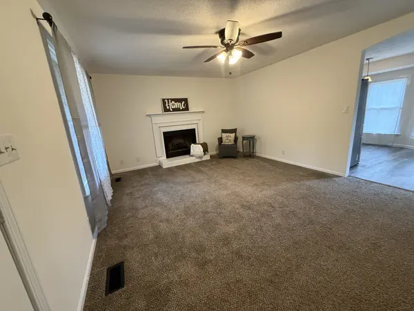 3446 Arvin Dr, Clarksville, TN 37042