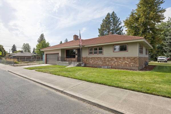 5721 N Whitehouse St, Spokane, WA 99205