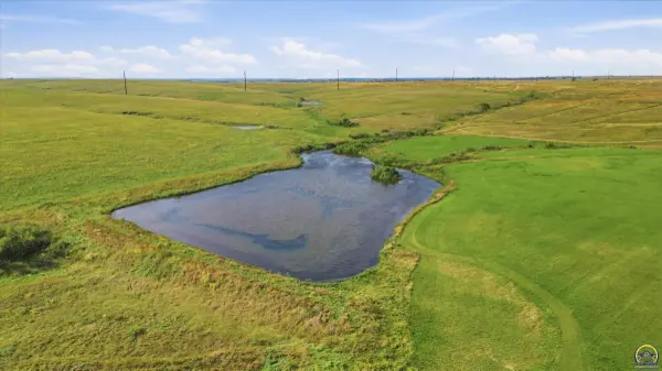 27956 Keene-Eskridge RD, Maple Hill, KS 66507