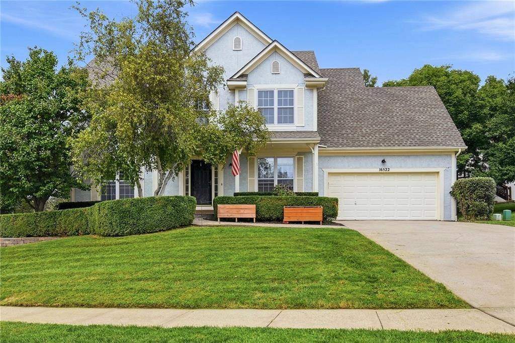 16522 W 81st ST, Lenexa, KS 66219