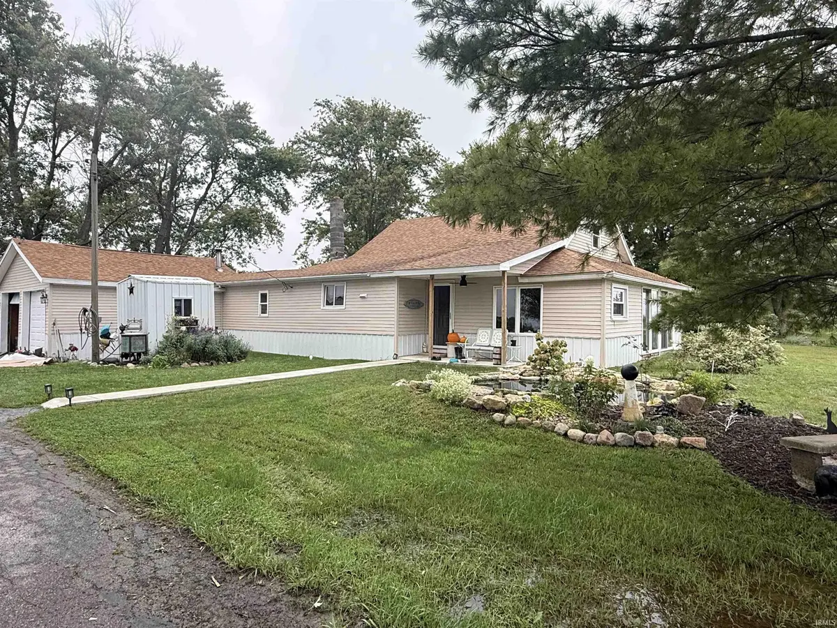 11156 W Balbec RD, Pennville, IN 47369