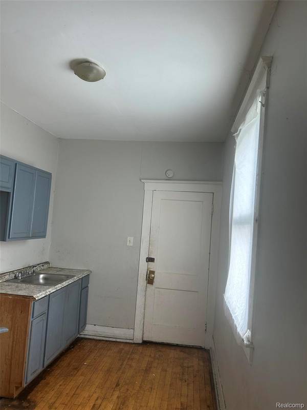 169 Avalon ST, Highland Park, MI 48203