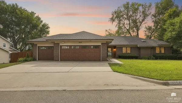1545 Tamerisk DR, Junction City, KS 66441