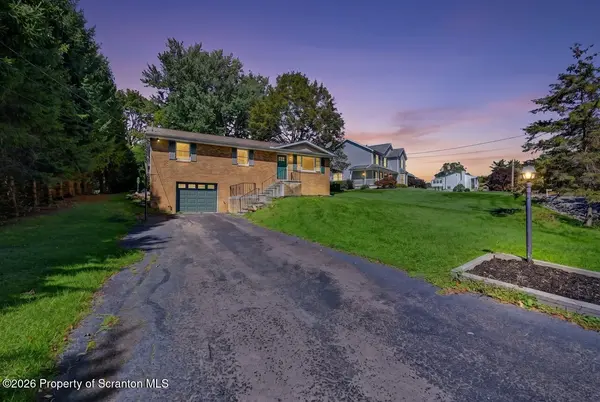 821 Scott RD, South Abington Twp, PA 18411