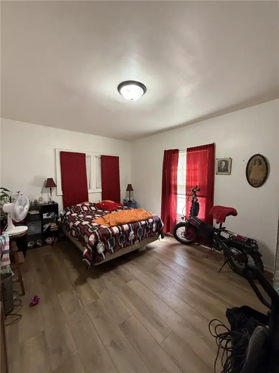 2327 Angelique ST, St Joseph, MO 64501