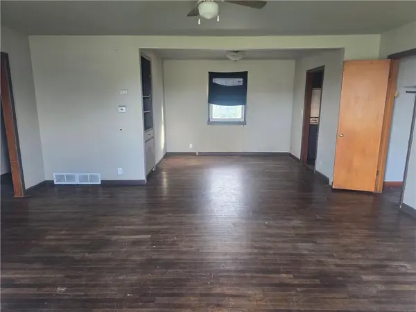 629 W Oak ST, Independence, KS 67301