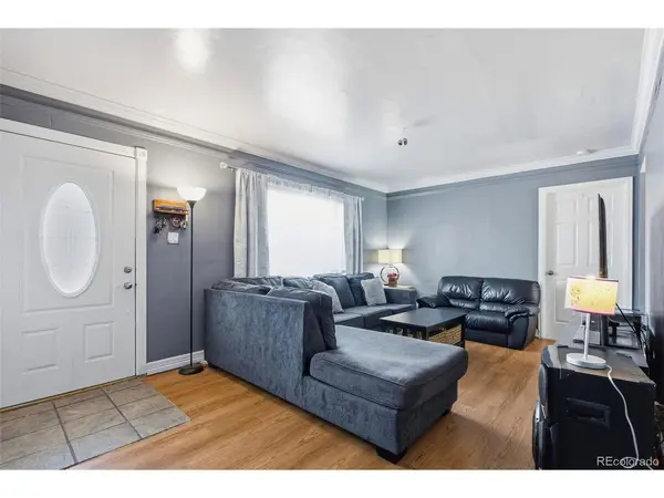871 Victor, Aurora, CO 80011