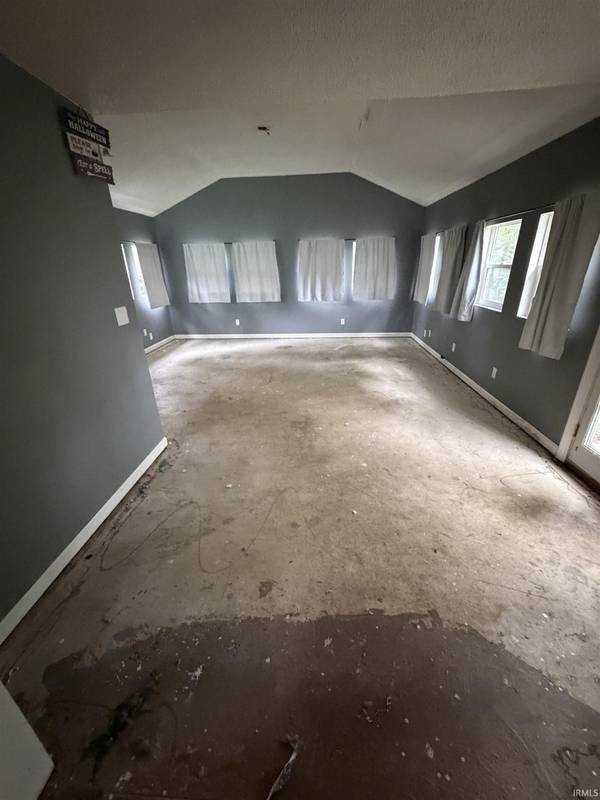 1615 Babcock DR, Fort Wayne, IN 46819