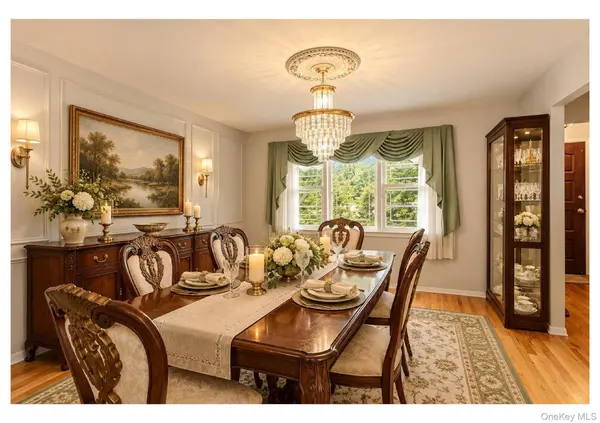 18044 Grand Central Pkwy, Jamaica, NY 11432