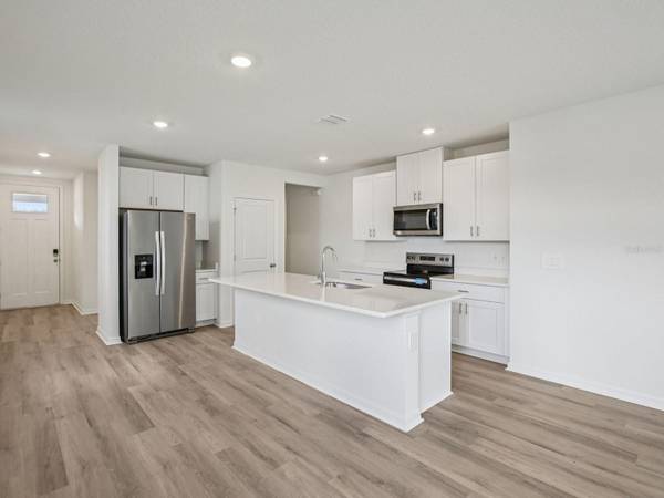 1556 BREKEY WAY, Zephyrhills, FL, 33541 photo 6