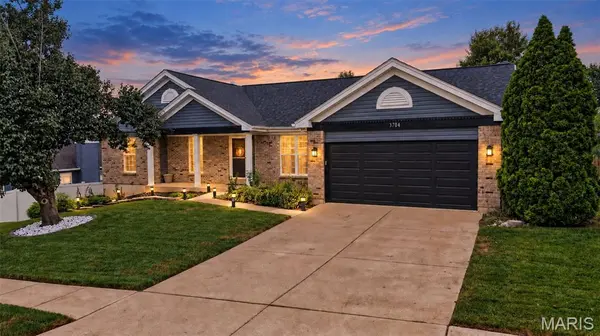 1704 Fairview Farms CIR, Wentzville, MO 63385