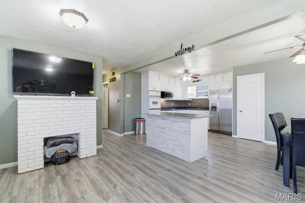 3320 Village LN, Granite City, IL 62040