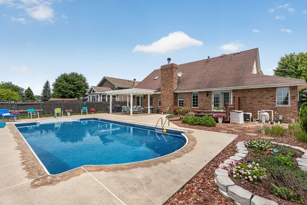 15164 Olympic LN, Lockport, IL 60441