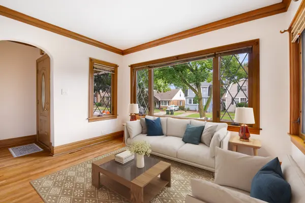 4213 Elm AVE, Brookfield, IL 60513