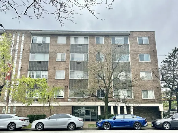 7120 N Sheridan RD #318, Chicago, IL 60626