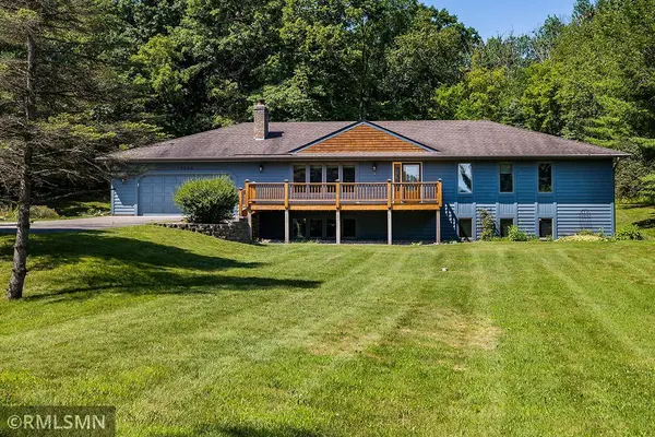 12650 Saint Croix TRL N, Stillwater, MN 55082