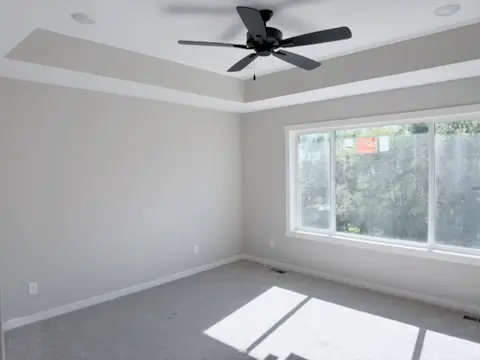 7993 Hunter Lake DR, Clear Lake, MN 55319