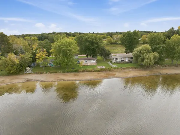 31468 London DR NE, Cambridge, MN 55008