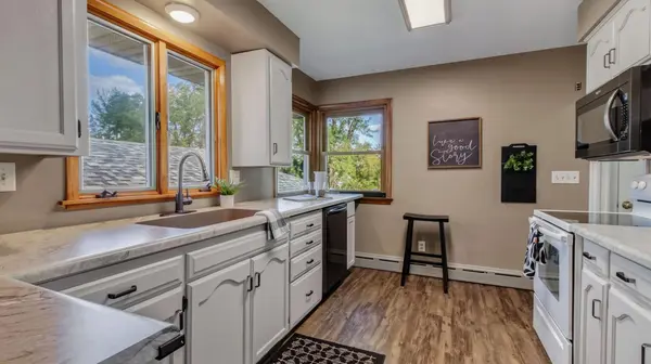2137 14th ST, Eau Claire, WI 54703