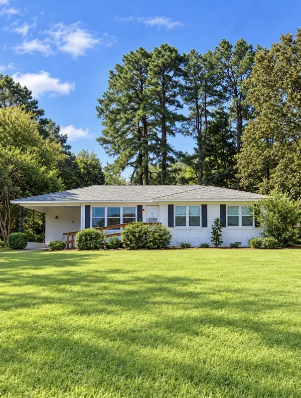 80 Exchange RD, Wildersville, TN 38388