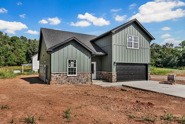 3016 Timberdale Dr, Clarksville, TN 37042