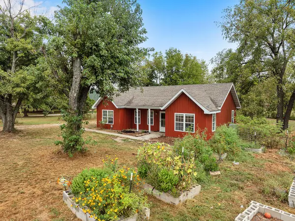 1015 State Road Aa, Fair Grove, MO 65648