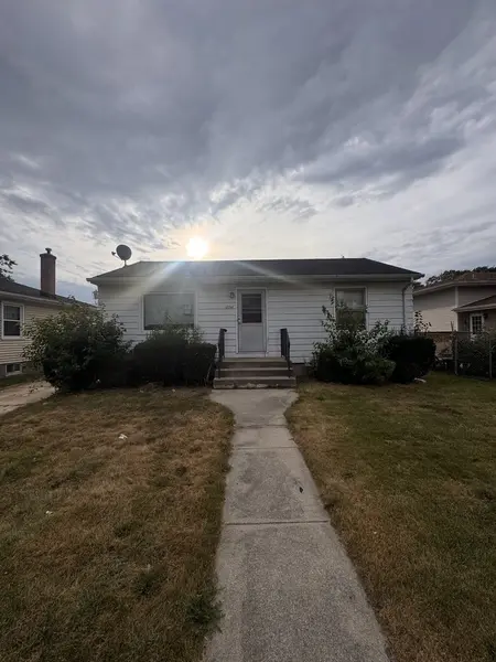 18748 Wentworth AVE, Lansing, IL 60438