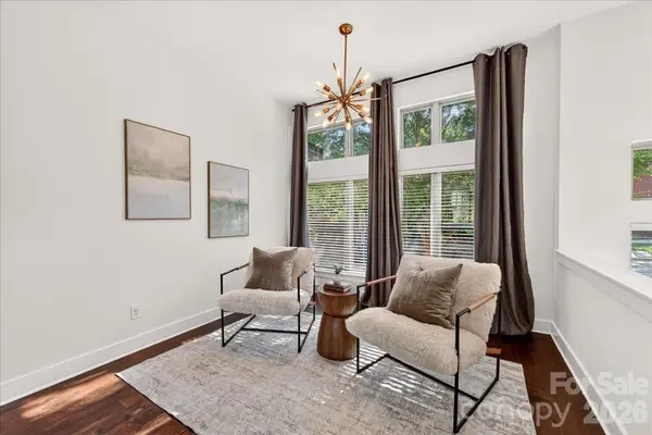 2010 Hawkins ST, Charlotte, NC 28203