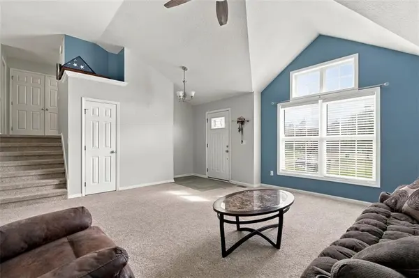 405 Flame WAY, Baldwin City, KS 66006