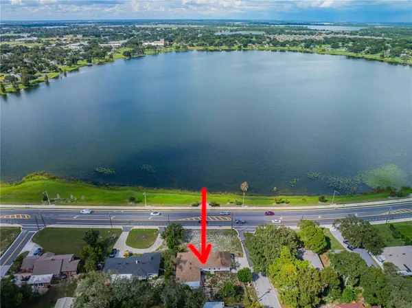 1196 LAKE ELBERT DR SE, Winter Haven, FL 33880